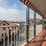 Moderne En Centre-ville Avec Balcon Et Parking à 400m De La - Fr-1-4-693 Appartement