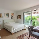 Appartement Moderne En Centre-ville Avec Balcon Et Parking à 400m De La - Fr-1-4-693 Saint-Jean-de-Luz