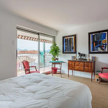 Moderne En Centre-ville Avec Balcon Et Parking à 400m De La - Fr-1-4-693 Appartement *
